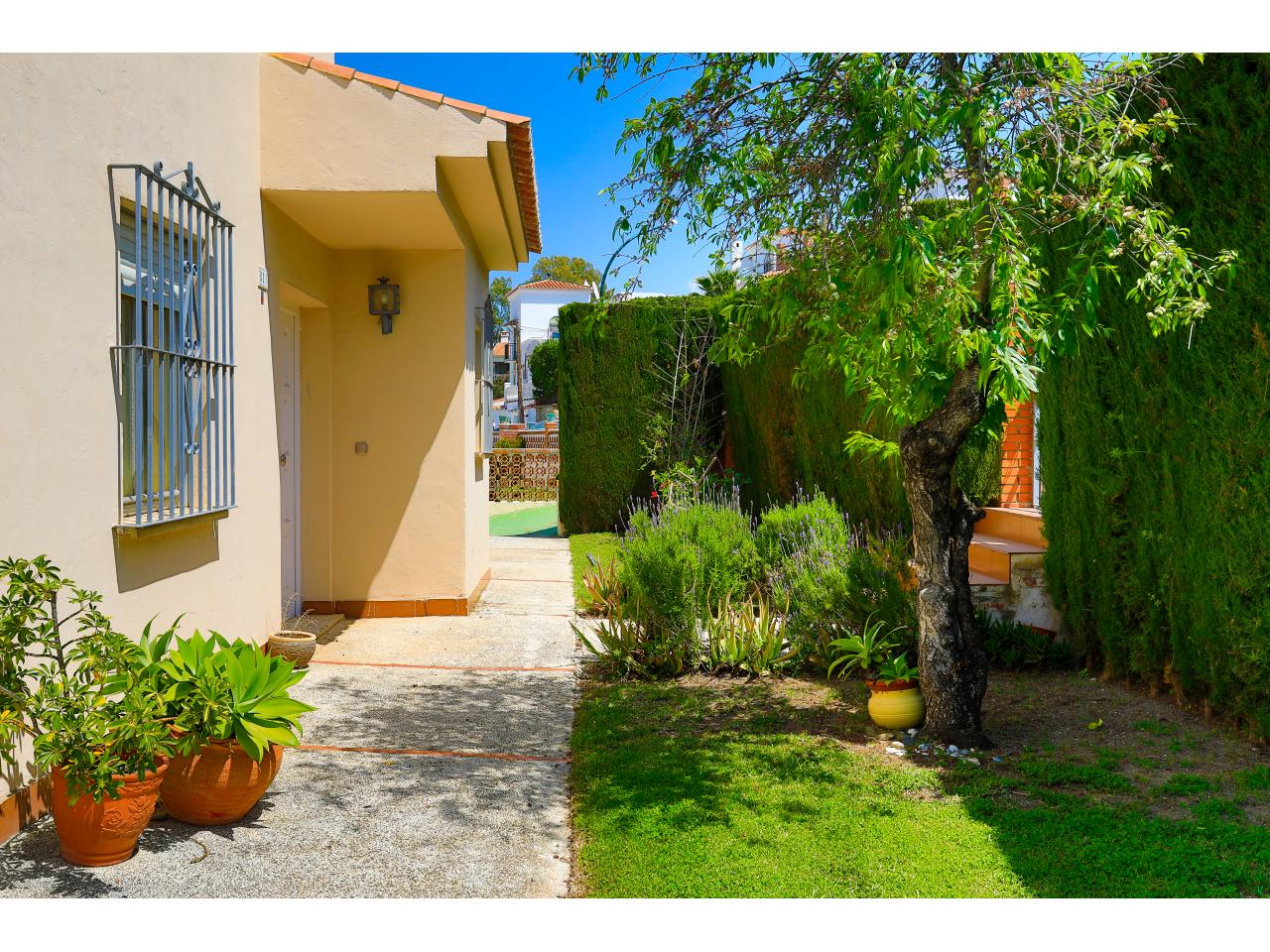 Chalet independiente en alquiler en Benajarafe, Rincón de la Victoria